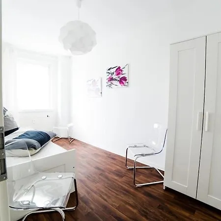 Ferienwohnung Fur 2-6 Personen - Creme Kuche Apartment Senftenberg